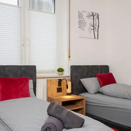 Apartment Serviceroom24 - 6 In Hoch Wlan - Smart-tv - 24-7 Check-in Und Kueche