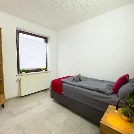 Serviceroom24 - 6 In Hoch Wlan - Smart-tv - 24-7 Check-in Und Kueche