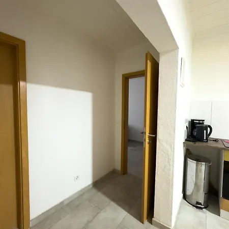 Serviceroom24 - 6 In Hoch Wlan - Smart-tv - 24-7 Check-in Und Kueche *