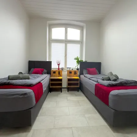 Serviceroom24 - 6 In Hoch Wlan - Smart-tv - 24-7 Check-in Und Kueche * Recklinghausen