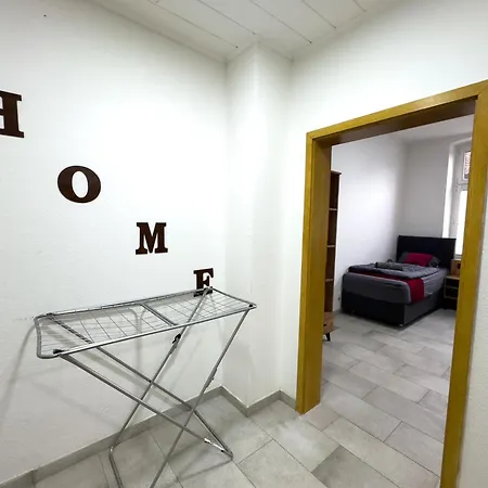 Apartment Serviceroom24 - 6 In Hoch Wlan - Smart-tv - 24-7 Check-in Und Kueche