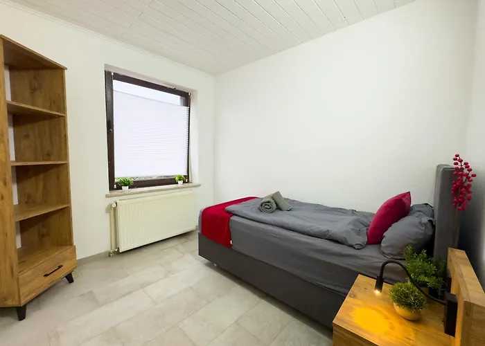 Serviceroom24 - 6 In Hoch Wlan - Smart-tv - 24-7 Check-in Und Kueche