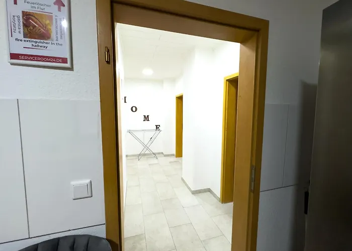 Serviceroom24 - 6 In Hoch Wlan - Smart-tv - 24-7 Check-in Und Kueche Appartement