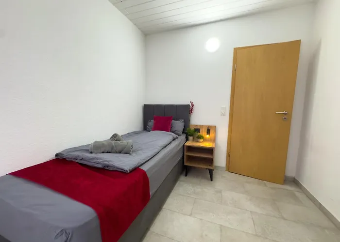 Appartement Serviceroom24 - 6 In Hoch Wlan - Smart-tv - 24-7 Check-in Und Kueche *